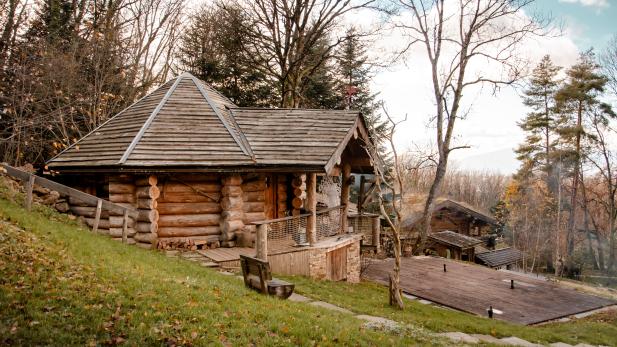 Les cabanes du Saleve ©OT Monts du Genevois - Brice Souvansanouk